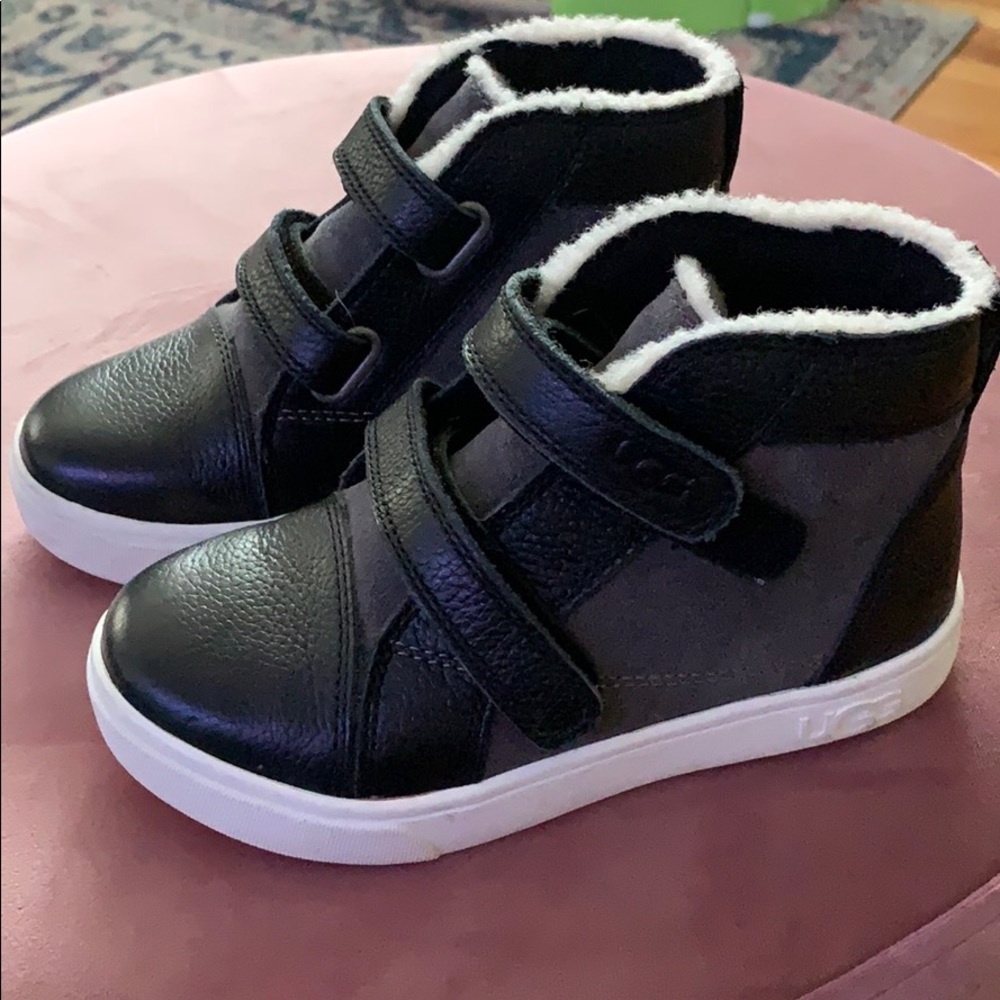Toddler UGG Rennon II